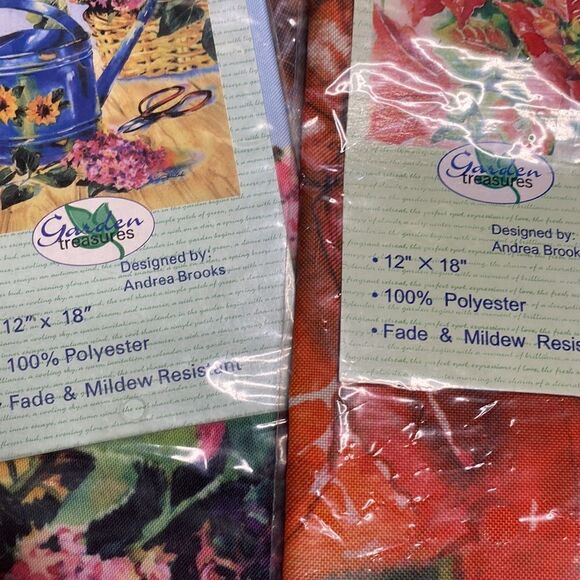 Garden Flags - Set of 3 - Picture 7 of 8